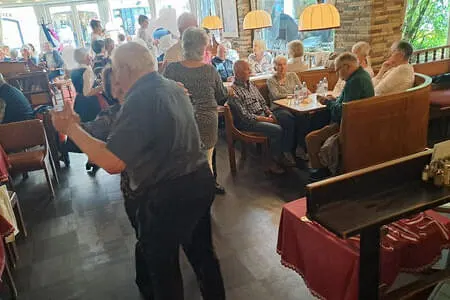 Frühjahrskränzchen 26.05.25  Bild 34