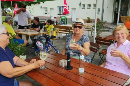 gemütliche Wanderung zum Fliegerstüberl PVÖ St. Johann Bild 12