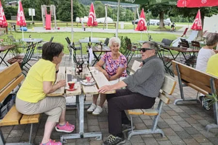 gemütliche Wanderung zum Fliegerstüberl PVÖ St. Johann Bild 10