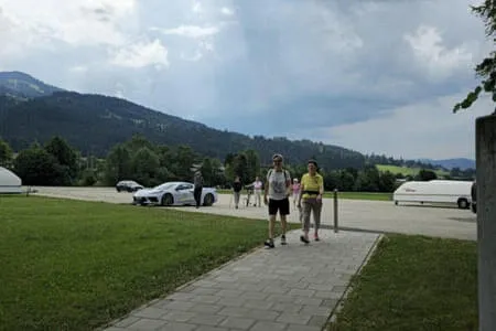 gemütliche Wanderung zum Fliegerstüberl PVÖ St. Johann Bild 3