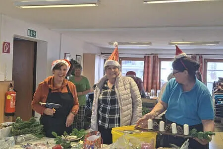Vorweihnachtliches Basteln PVÖ Bez. Kitzbühel Bild 12